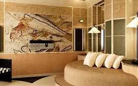 Hotel Luxia